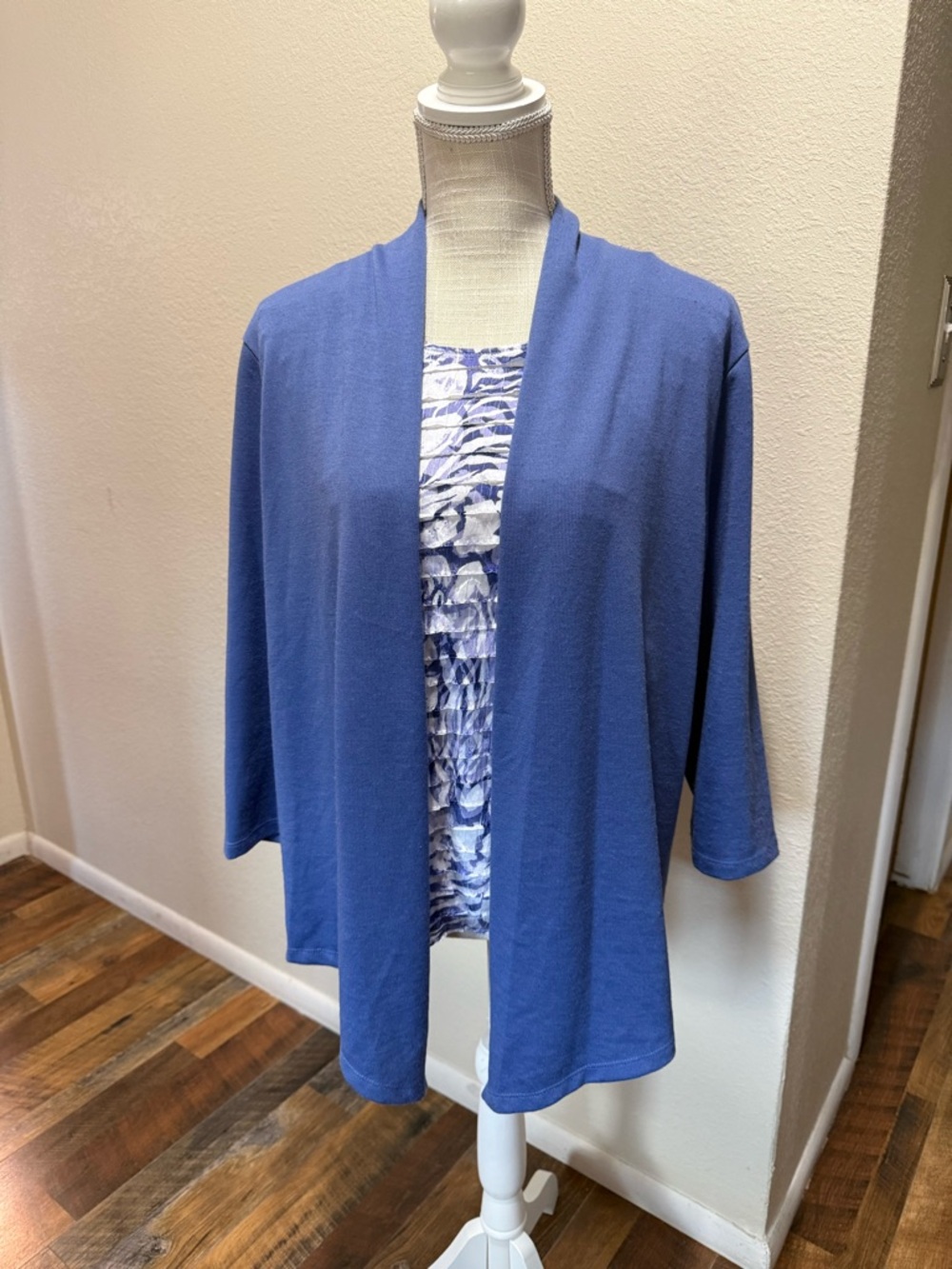 Alfred Dunner Periwinkle Open-Front Cardigan/Shirt - Size Small